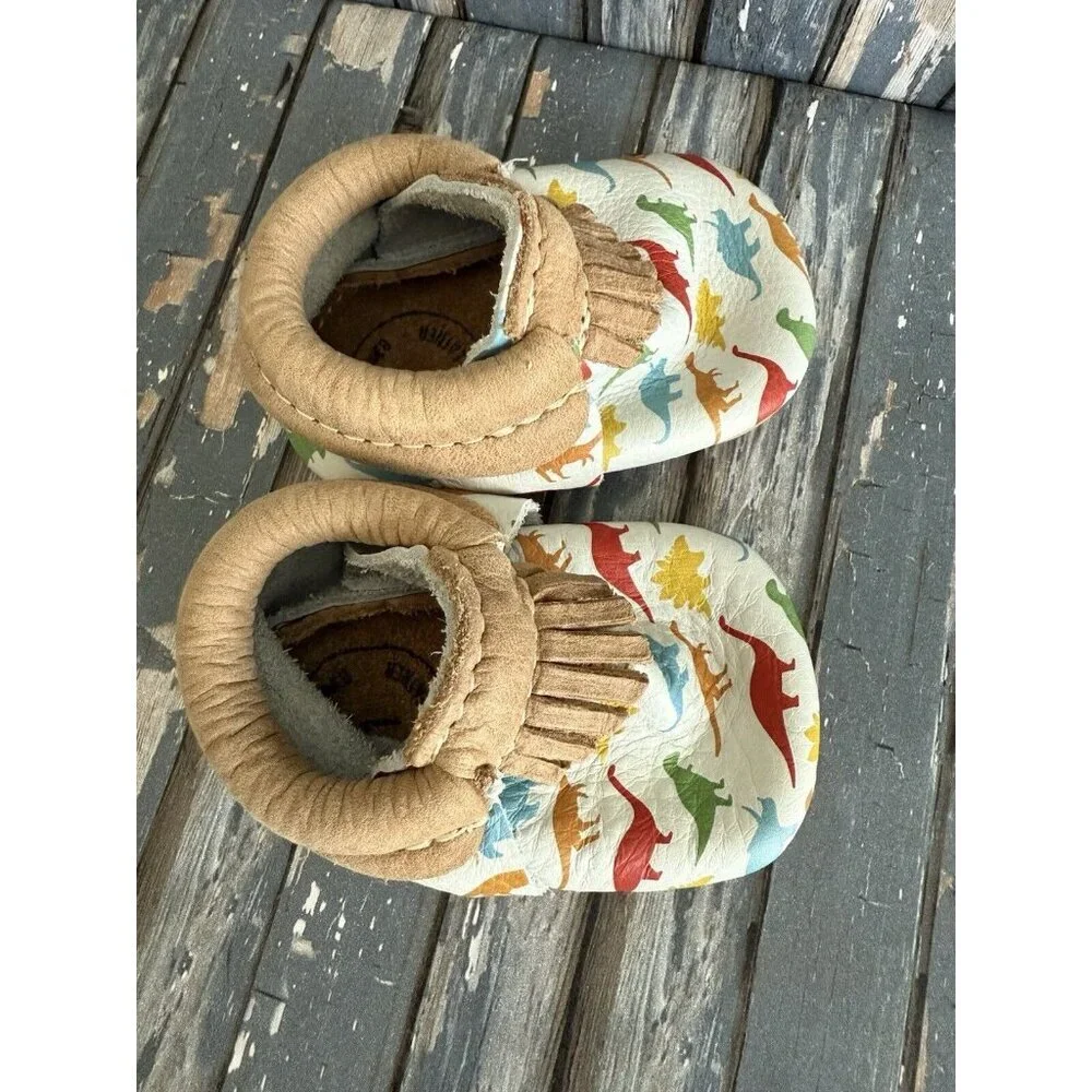Freshly Picked Dino Soft Sole Baby Moccasin Shoes Leather USA sz 1 month